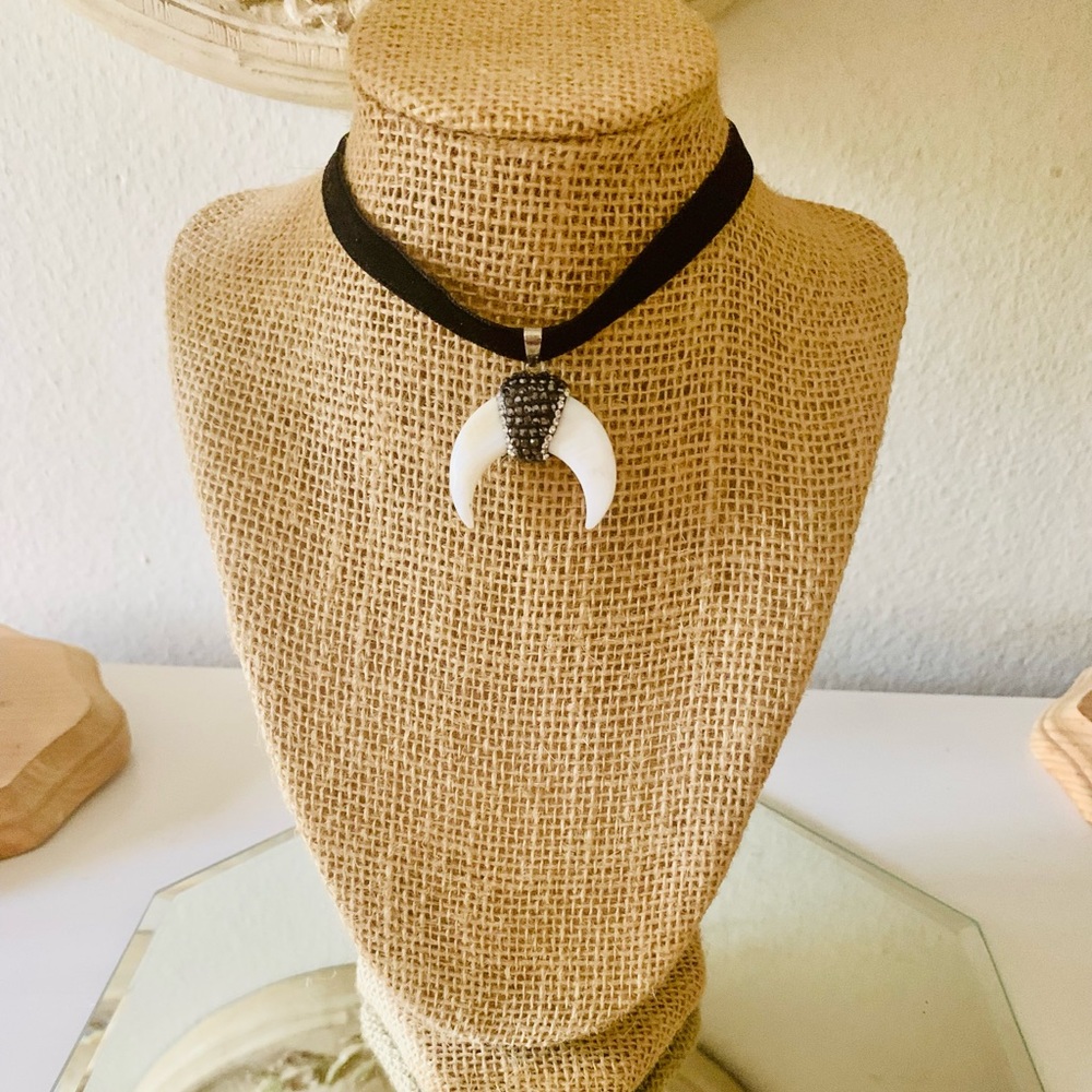 Lalunacopoli choker necklace